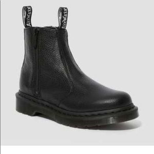 DocMartins 2976 Zip women’s size 6